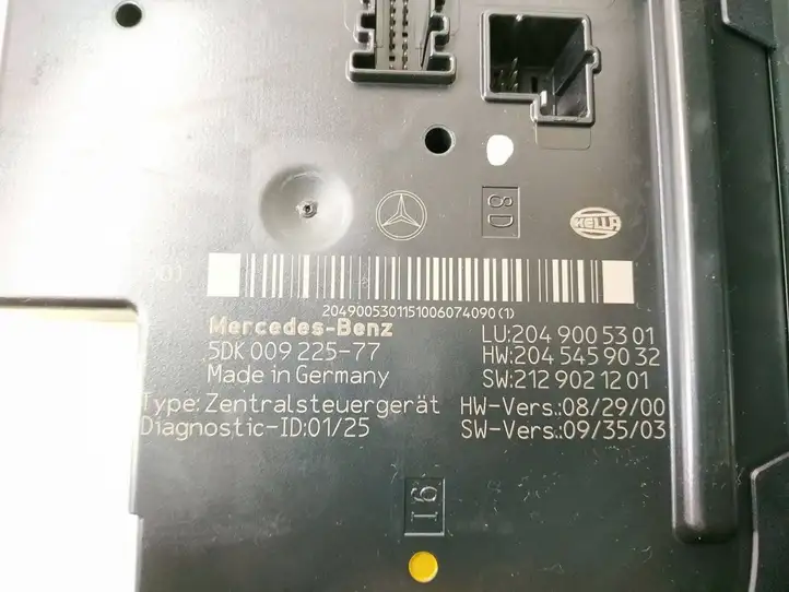 Mercedes-Benz GLK X204 (2008 - 2016) 2049005301 Блок предохранителей — фото 5