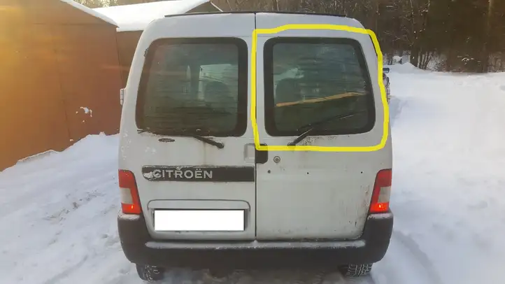 Citroen Berlingo (2003 - 2007) AS2 Стекло двери багажника — фото 1