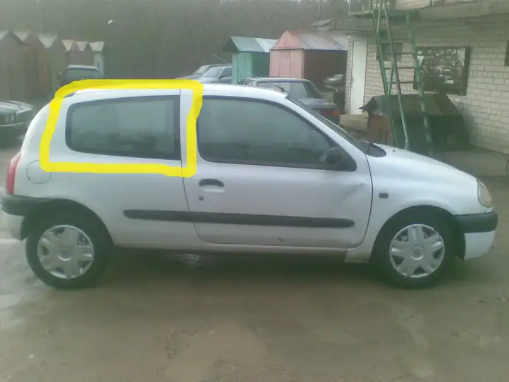 Renault Clio II (1998 - 2001) Заднее боковое стекло — фото 2