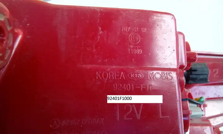 Kia Sportage (2016 - 2018) 92401F1000 Задний фонарь в кузове — фото 3