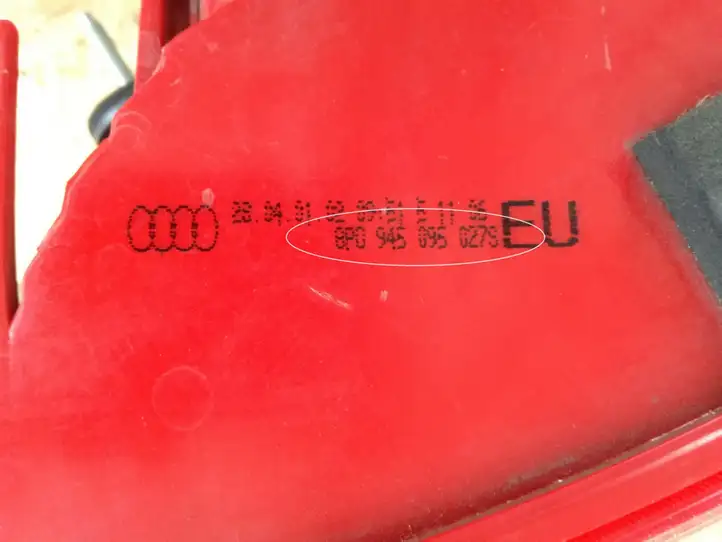 Audi A3/S3 8P (2003 - 2005) 8P0945095 Задний фонарь в кузове — фото 12