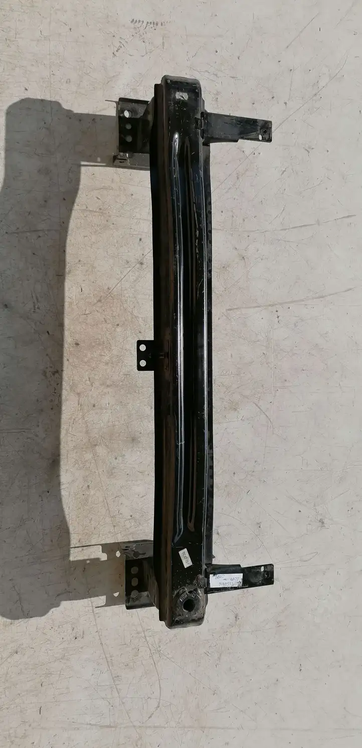 Volkswagen Tiguan (2007 - 2011) 5N0807109F Передняя балка бампера — фото 1