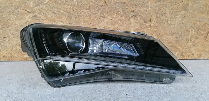 Skoda Superb B8 (3V) (2015 - 2023) 3V1941016B Передняя фара — фото 1