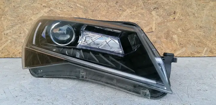 Skoda Superb B8 (3V) (2015 - 2023) 3V1941016B Передняя фара — фото 3