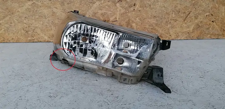 Toyota Hilux (AN120, AN130) (2015 - 2017) 811100K792 Передняя фара — фото 2
