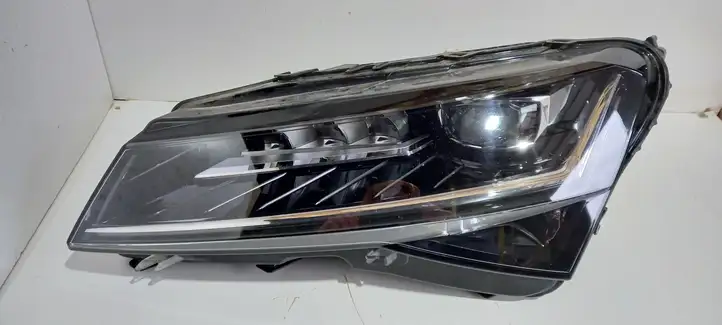 Skoda Superb B8 (3V) (2015 - 2023) 3V1941015 Передняя фара — фото 1