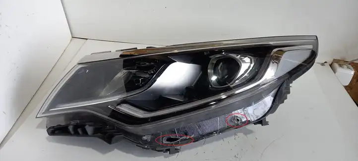 Kia Optima (2015 - 2018) 92101D4520 Передняя фара — фото 1