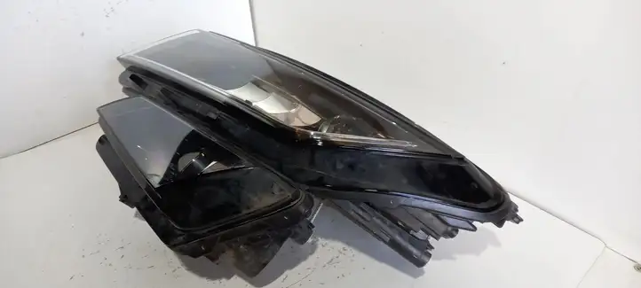 Skoda Kodiaq (2017 - ) Передняя фара — фото 3