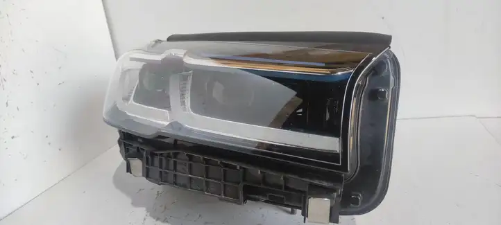BMW 5 G30 G31 (2016 - ) 9850588 Передняя фара — фото 6