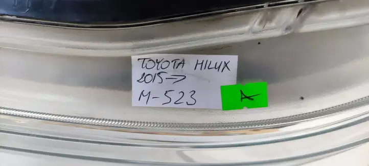 Toyota Hilux (AN120, AN130) (2015 - 2017) Передняя фара — фото 3