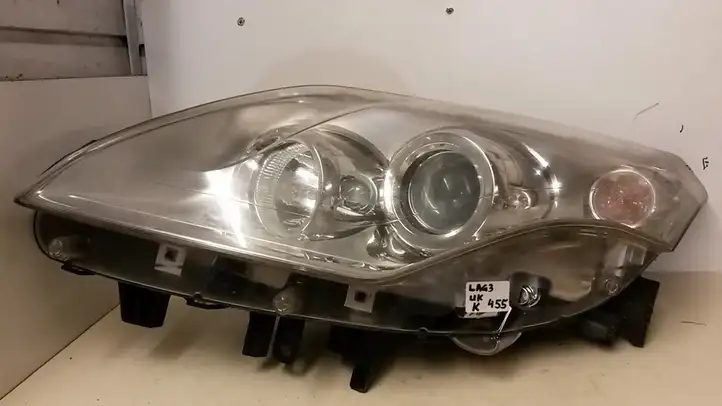 Renault Laguna III (2007 - 2015) 260600032R Передняя фара — фото 2