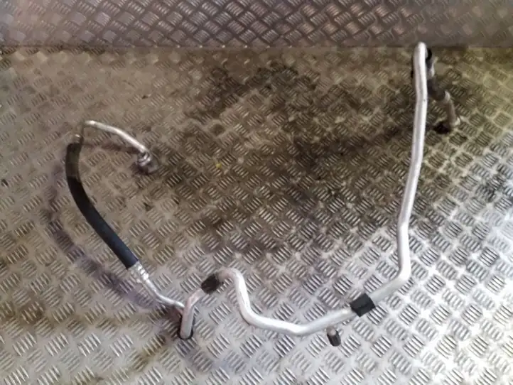 Audi A3/S3 8P (2008 - 2013) 1K0820743BQ Трубки и шланги кондиционера — фото 1