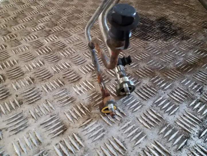 Volvo XC60 (2008 - 2013) 6G9N19A834BR Трубки и шланги кондиционера — фото 3