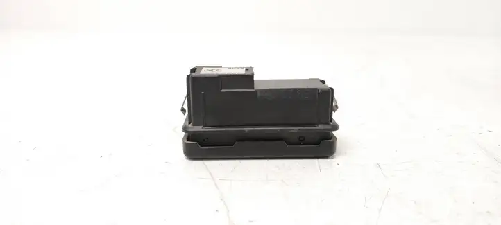 BMW 7 E65 E66 (2001 - 2008) 8375580 Кнопка закрытия багажника — фото 5