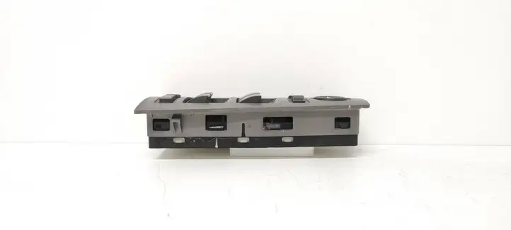 BMW 7 E65 E66 (2001 - 2008) 6917106 Кнопка стеклоподъемников — фото 3