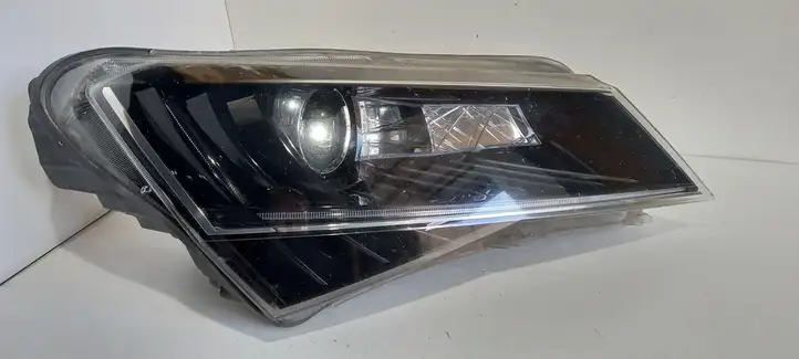 Skoda Superb B8 (3V) (2015 - 2023) 3V1941016B Передняя фара — фото 8