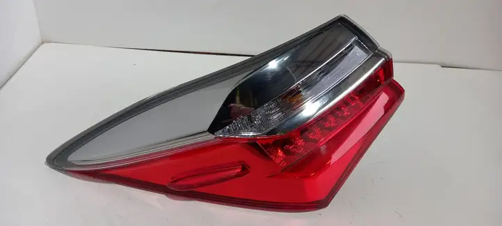 Toyota Corolla E160 E170 (2013 - ) 8156002A80 Задний фонарь в кузове — фото 4