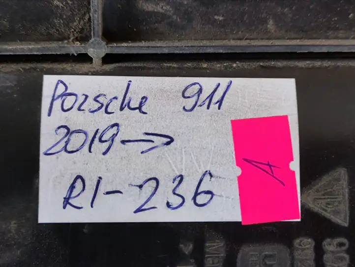 Porsche 911 992 (2019 - ) 992129567 Корпус воздушного фильтра — фото 3