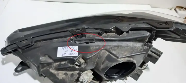 Lexus NX (2014 - 2017) Передняя фара — фото 9