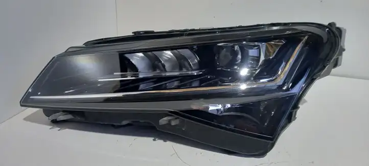 Skoda Superb B8 (3V) (2015 - 2023) 3V1941015 Передняя фара — фото 1