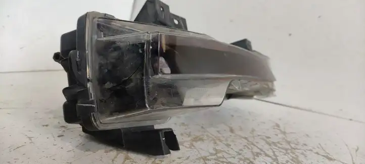 Tesla Model 3 (2017 - 2023) 1077391 Дневные ходовые огни (LED) — фото 9