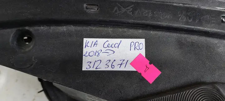 Kia Ceed (2018 - 2021) J792121050 Передняя фара — фото 8