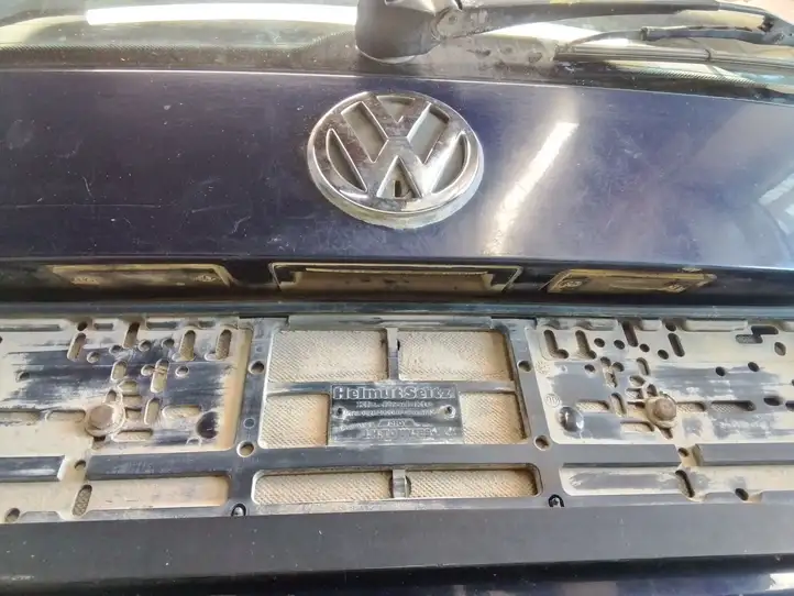Volkswagen Golf IV (1998 - 2005) Крышка багажника — фото 10