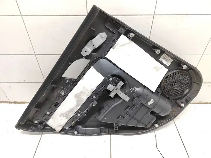 Honda CR-V (2009 - 2012) 83700SWWE232BA Обшивка задней двери — фото 5