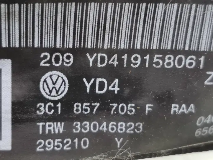 Volkswagen PASSAT B6 (2005 - 2010) 3C1857705F Передний ремень безопасности — фото 2