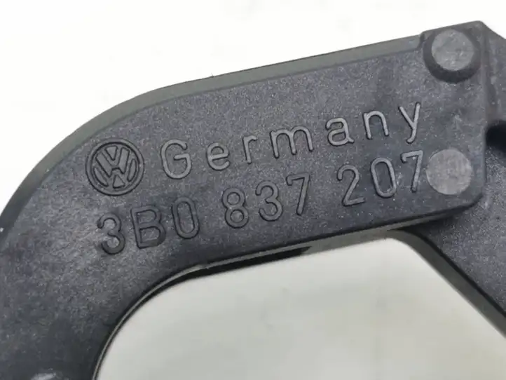 Volkswagen Golf V (2003 - 2009) 3B0837207 Наружная ручка двери — фото 8