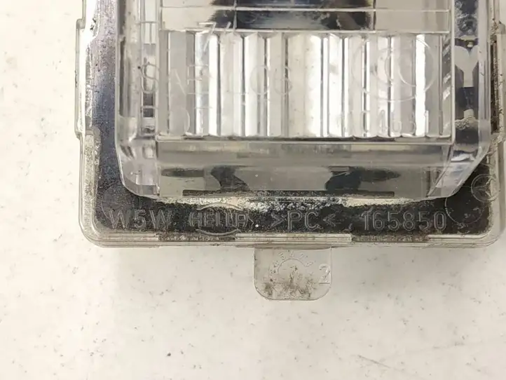 Mercedes-Benz E W212 (2009 - 2016) 2218200456 Подсветка номера — фото 6