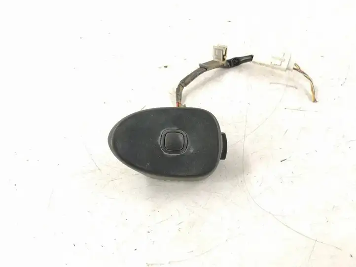 Toyota Yaris (2005 - 2009) 9272P75 Ручка крышки багажника — фото 3