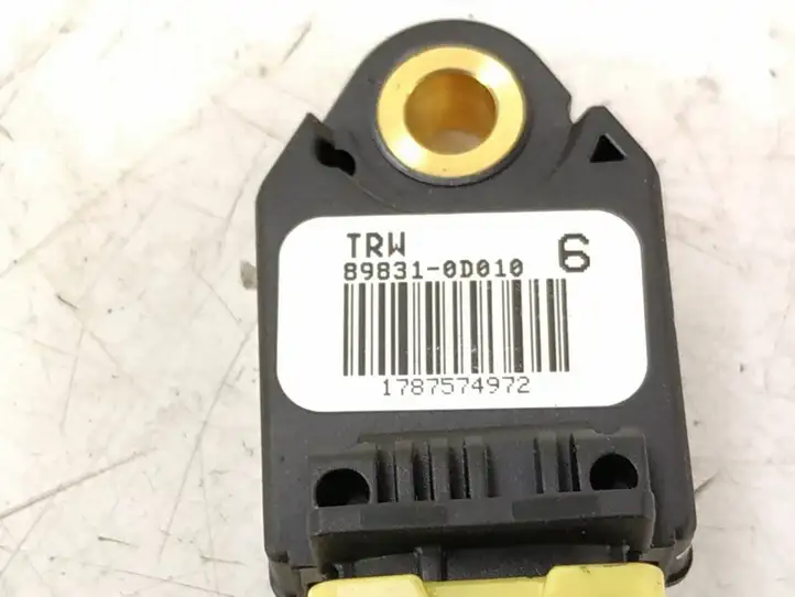 Toyota Yaris (2005 - 2009) 89831-0D010 Датчик удара SRS — фото 2