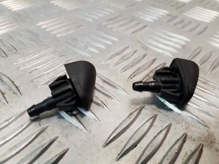 Mazda 6 (2012 - 2015) Форсунка омывателя лобового стекла — фото 1