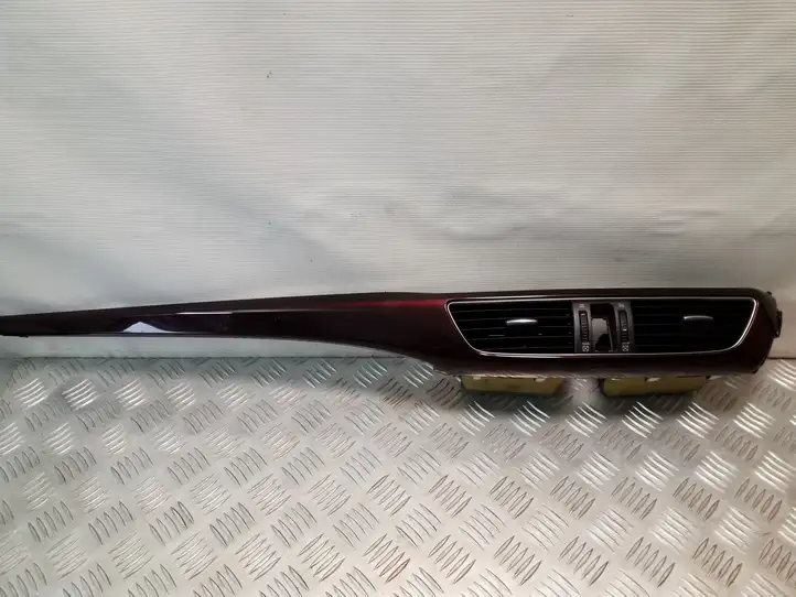 Mazda 6 (2012 - 2015) GHP9GM910 Центральный воздушный дефлектор — фото 1