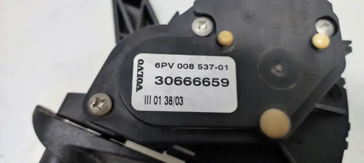 Volvo V70 (2000 - 2004) 30666659 Педаль акселератора — фото 2
