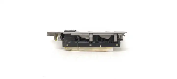 Toyota Corolla Verso E121 (2001 - 2004) 8404013081 Кнопка стеклоподъемников — фото 5