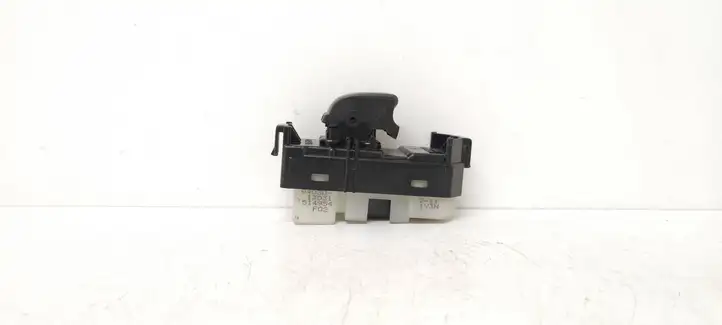 Toyota Corolla Verso E121 (2001 - 2004) 514746 Кнопка стеклоподъемников — фото 4
