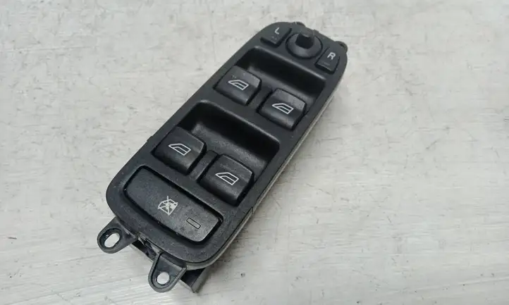 Volvo S40 (2004 - 2007) 30773428 Кнопка стеклоподъемников — фото 1