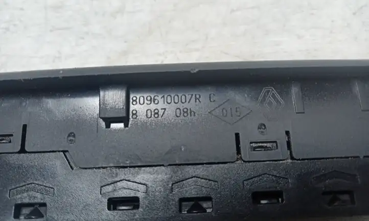 Renault Laguna III (2007 - 2015) 809610007R Кнопка стеклоподъемников — фото 4