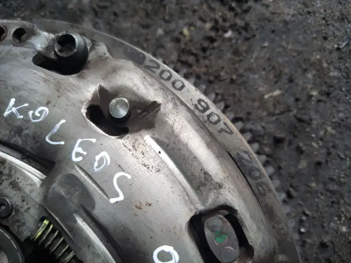 Nissan Qashqai (2010 - 2013) 8200907206 Двухмассовый маховик — фото 2