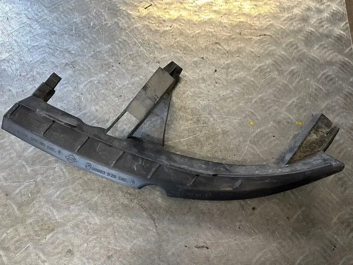 Renault Scenic II - Grand scenic II (2003 - 2006) 8200183741 Кронштейн переднего бампера — фото 2