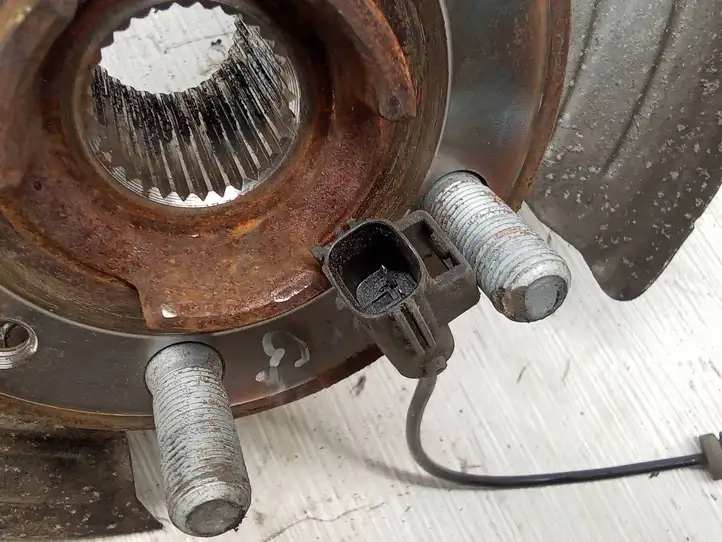 Land Rover Range Rover Evoque (2015 - 2018)  BJ325A969AF Задний поворотный кулак (ступица, цапфа)