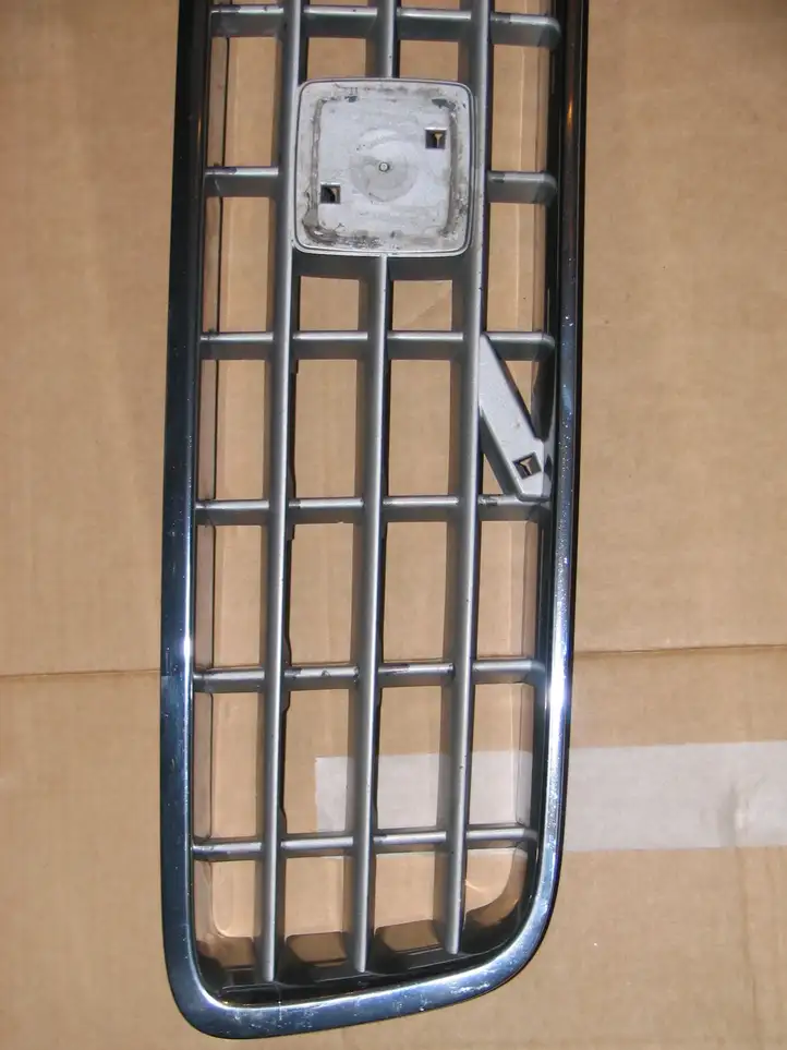 Volvo XC90 (2006 - 2014) 30678980 Передняя решетка — фото 6