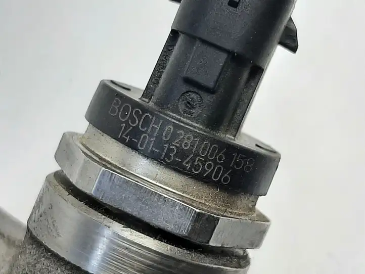 Opel Astra J (2009 - 2012) 0445214221 Магистральная топливная трубка — фото 4