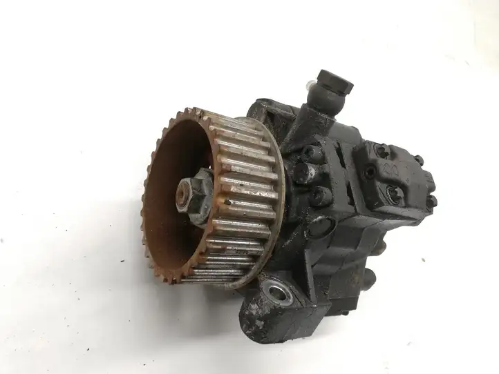 Nissan Qashqai (2010 - 2013) 167008859R Топливный насос — фото 2