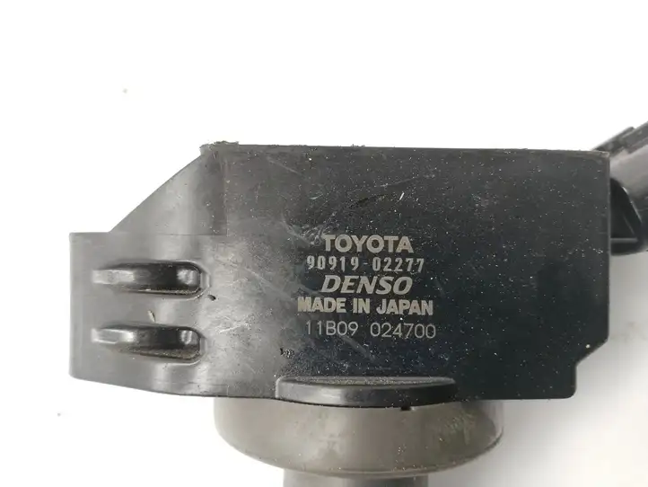 Toyota RAV 4 (XA50) (2018 - ) 9091902277 Катушка зажигания — фото 2
