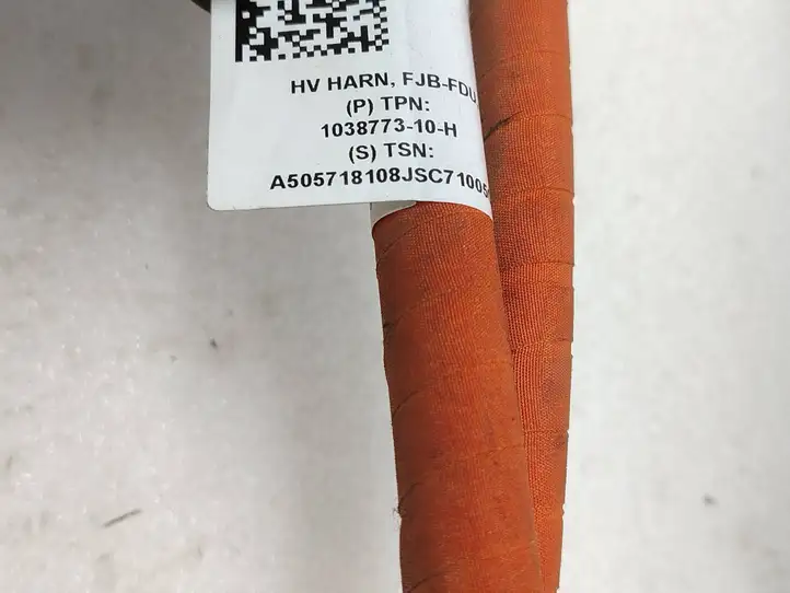 Tesla Model X (2015 - 2021) 104967800H Прочая электропроводка — фото 5