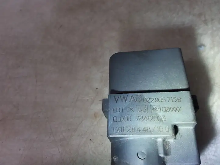 Audi A3/S3 8P (2004 - 2008) 022905715B Катушка зажигания — фото 4
