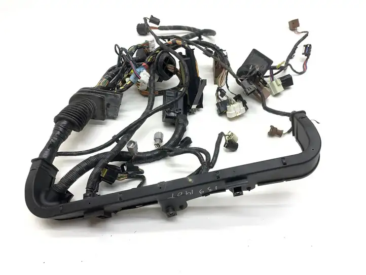 Jaguar XK8 - XKR (1996 - 2004) 1928402 Проводка двигателя — фото 1